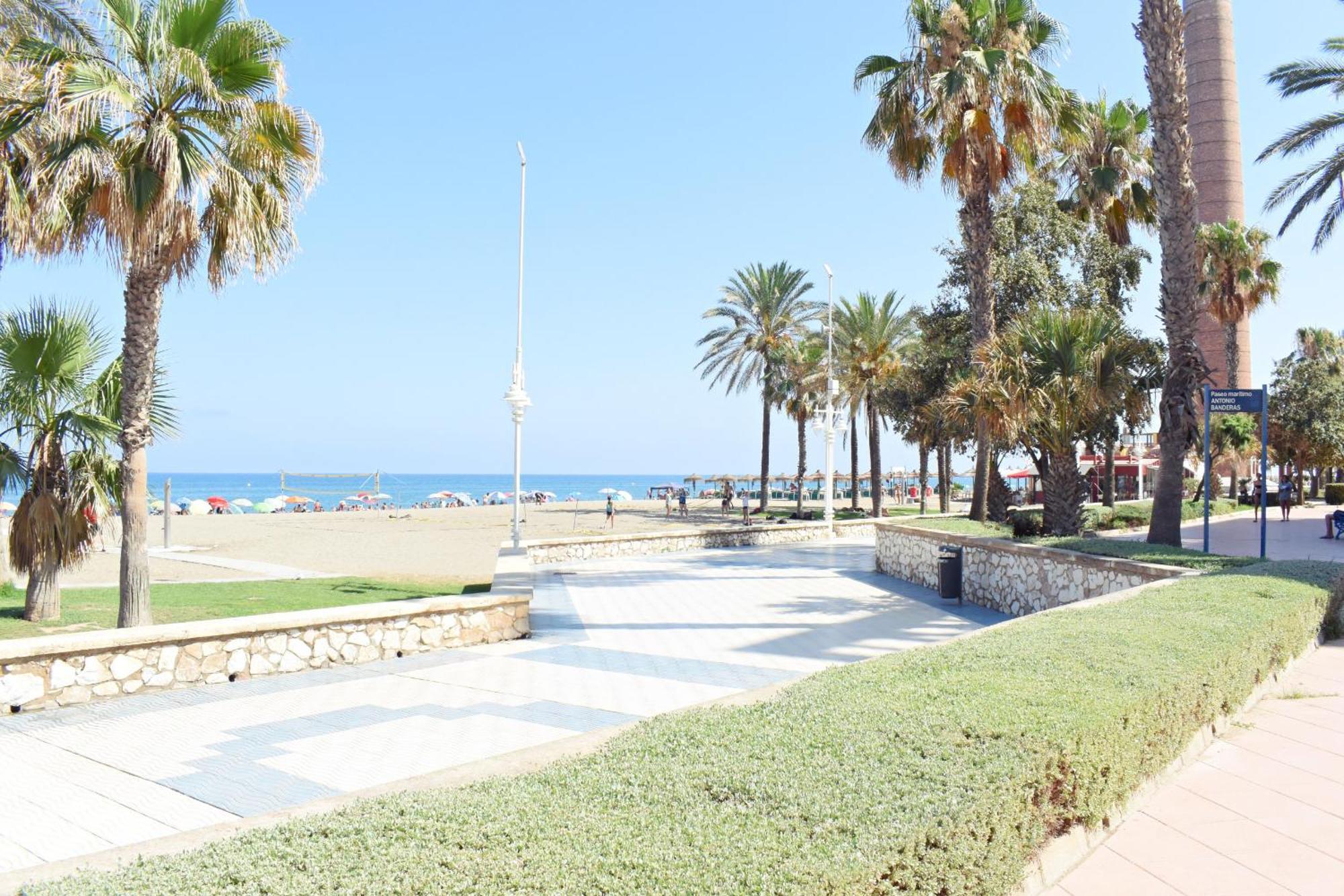 Amalia'S Home: Luminoso Apartamento Muy Cerca De La Playa Малага Экстерьер фото